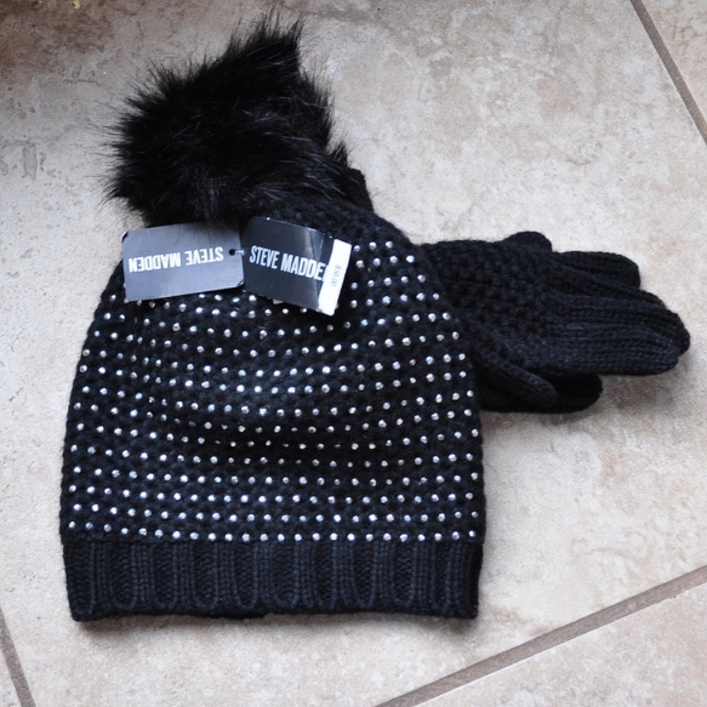 Womens Steve Madden Stud Beanie & Pom Gloves S NWT